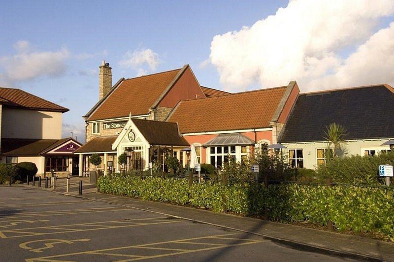 Premier Inn Haydock Park/M6 J23 วอร์ริงตัน ภายนอก รูปภาพ